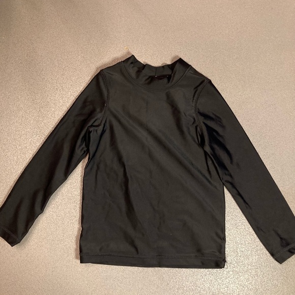 Primary swim set; shorts and rash guard - Picture 6 of 7